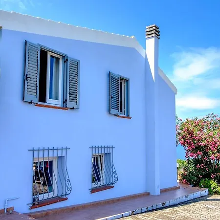 Pischinas בית הארחה