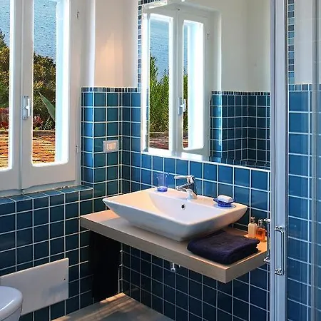 Pischinas בית הארחה Magomadas